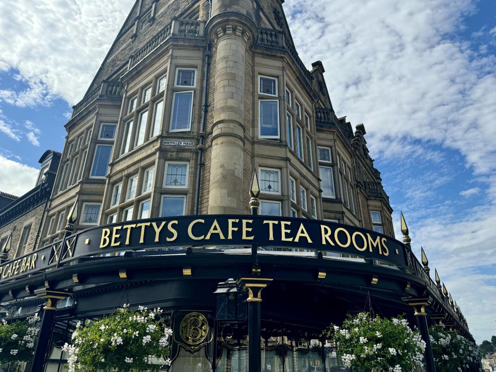 The Crown View - Luxury Apartment - Free Parking Nearby Harrogate Zewnętrze zdjęcie